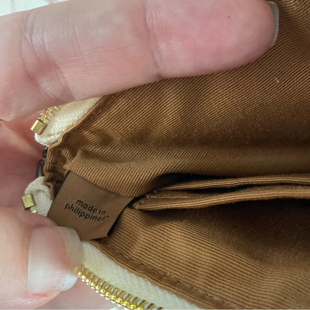 COACH Canvas & Leather Corner Zip Wristlet Small Wallet Clutch CF548 Ivory Chalk - Picture 6 of 6